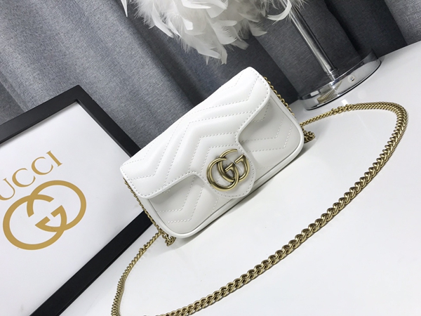 激安グッチバッグコピー内部構造